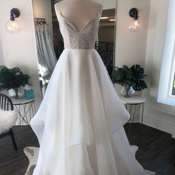 hayley paige perri gown